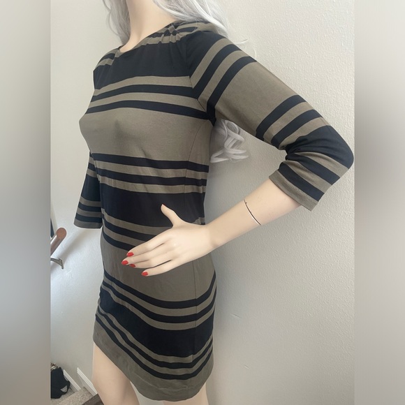 NWT French Connection 3/4 sleeve dress - Picture 2 of 6